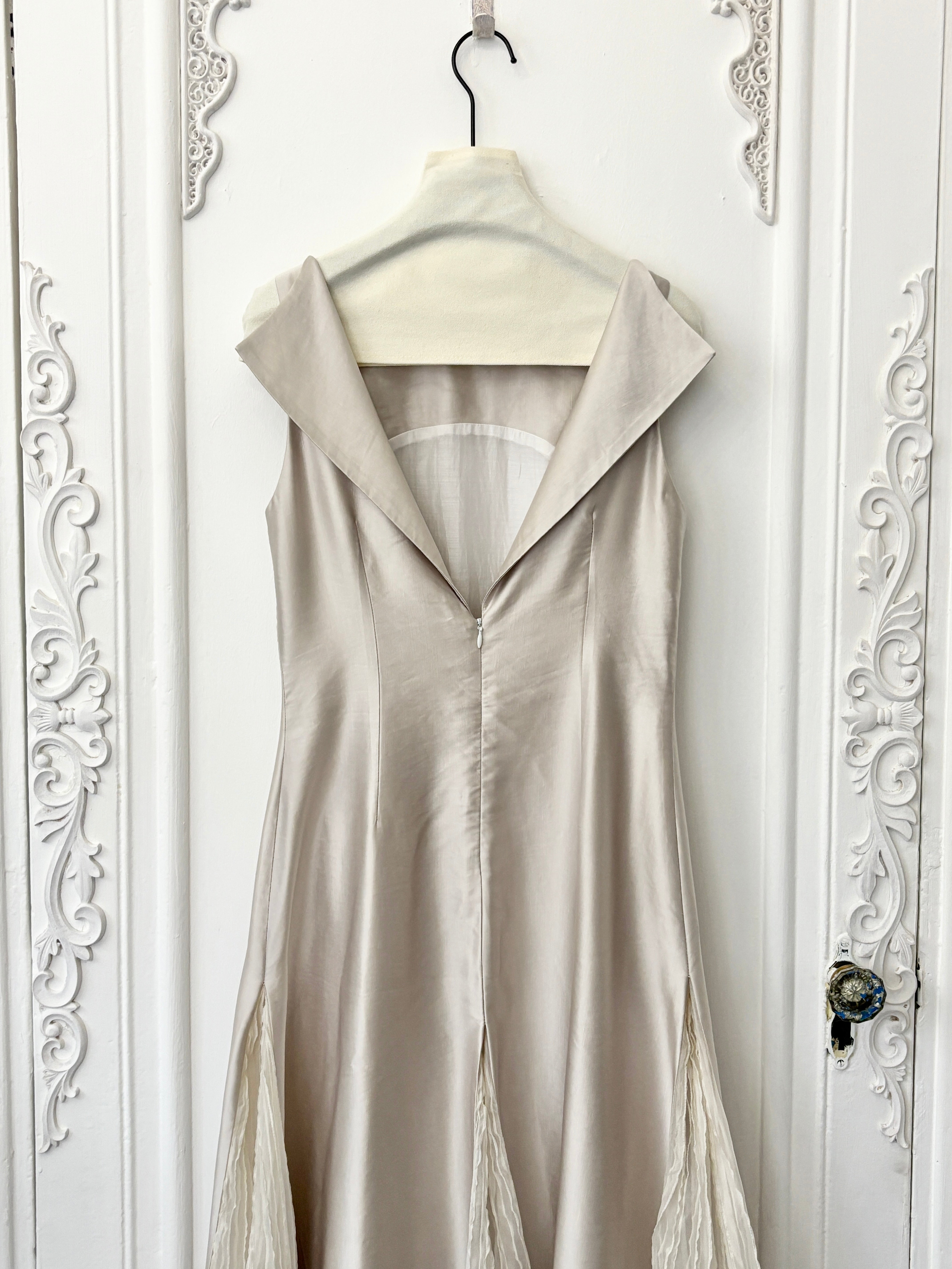 Flowing waltz dress
