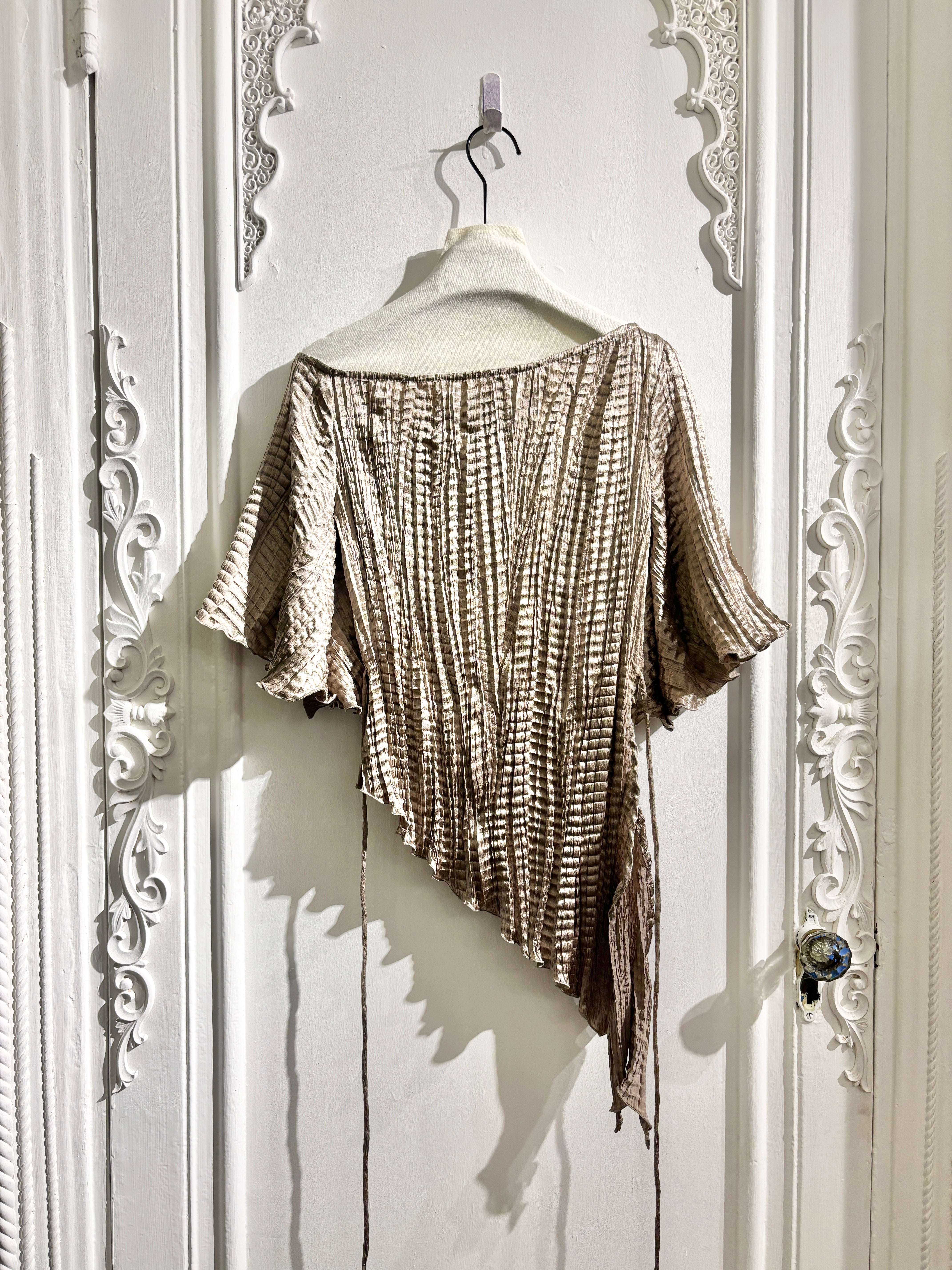 Off-shoulder crinkled top