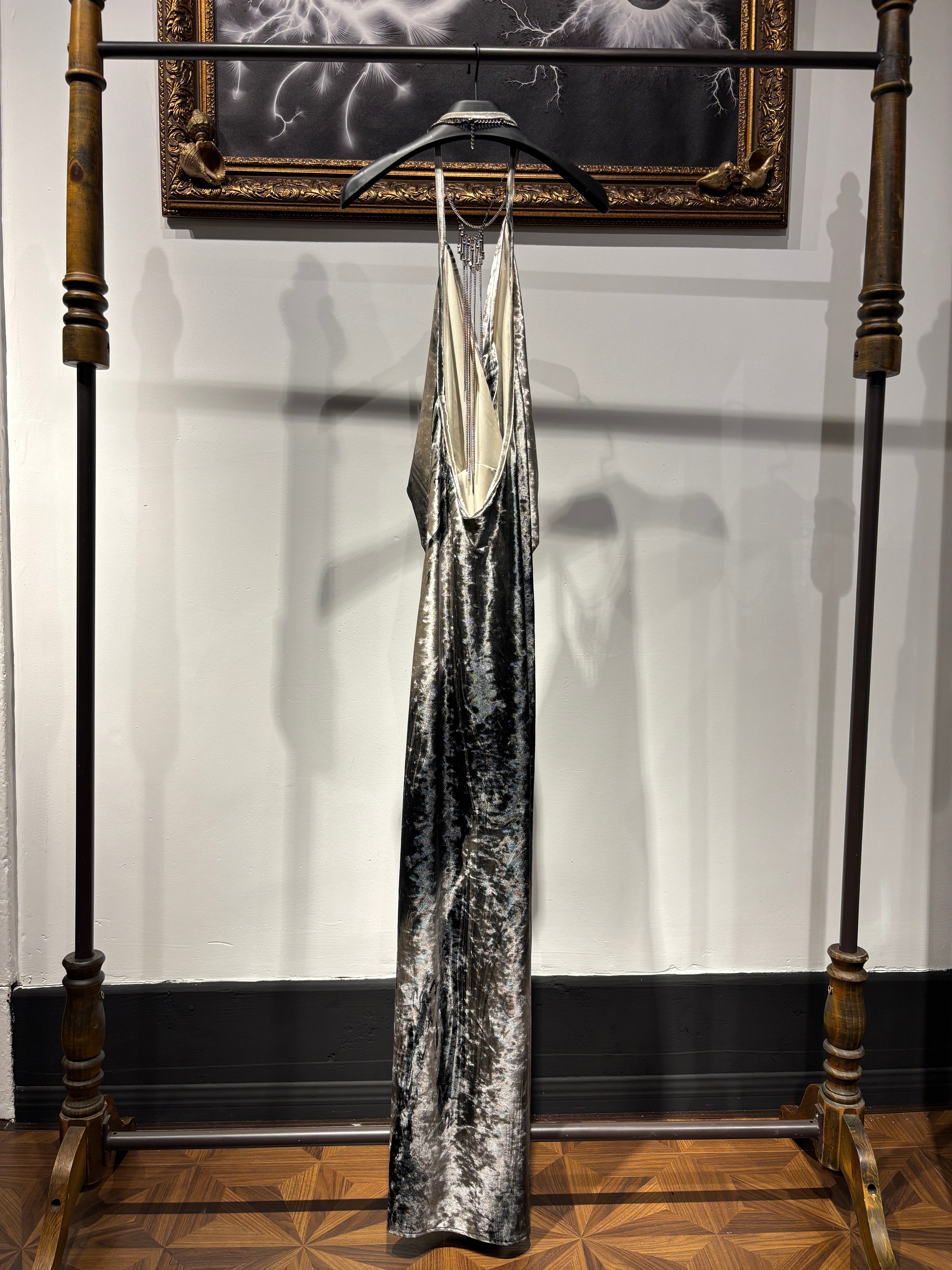 The fluid velvet halter gown